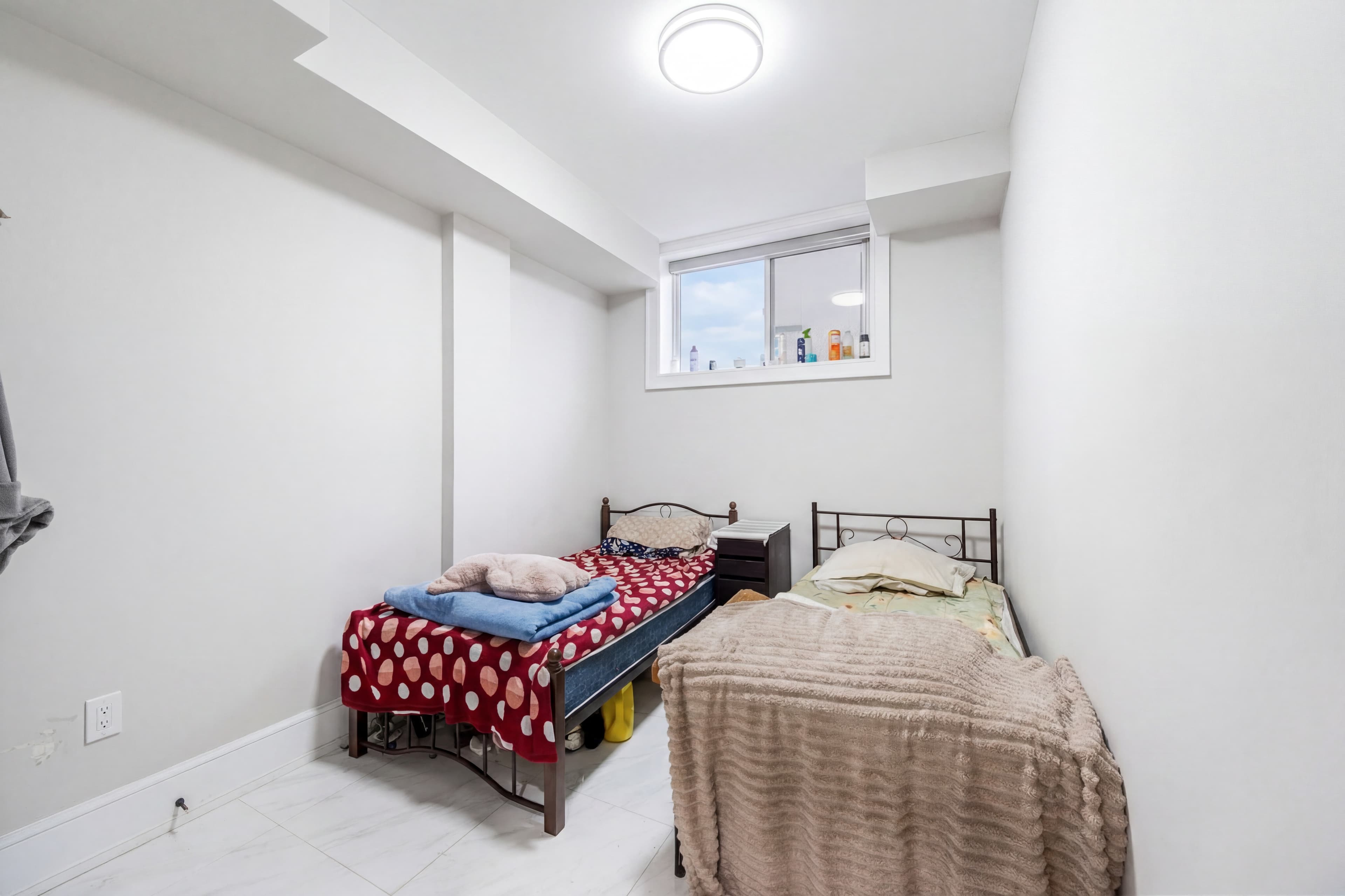 bedroom_2.jpg